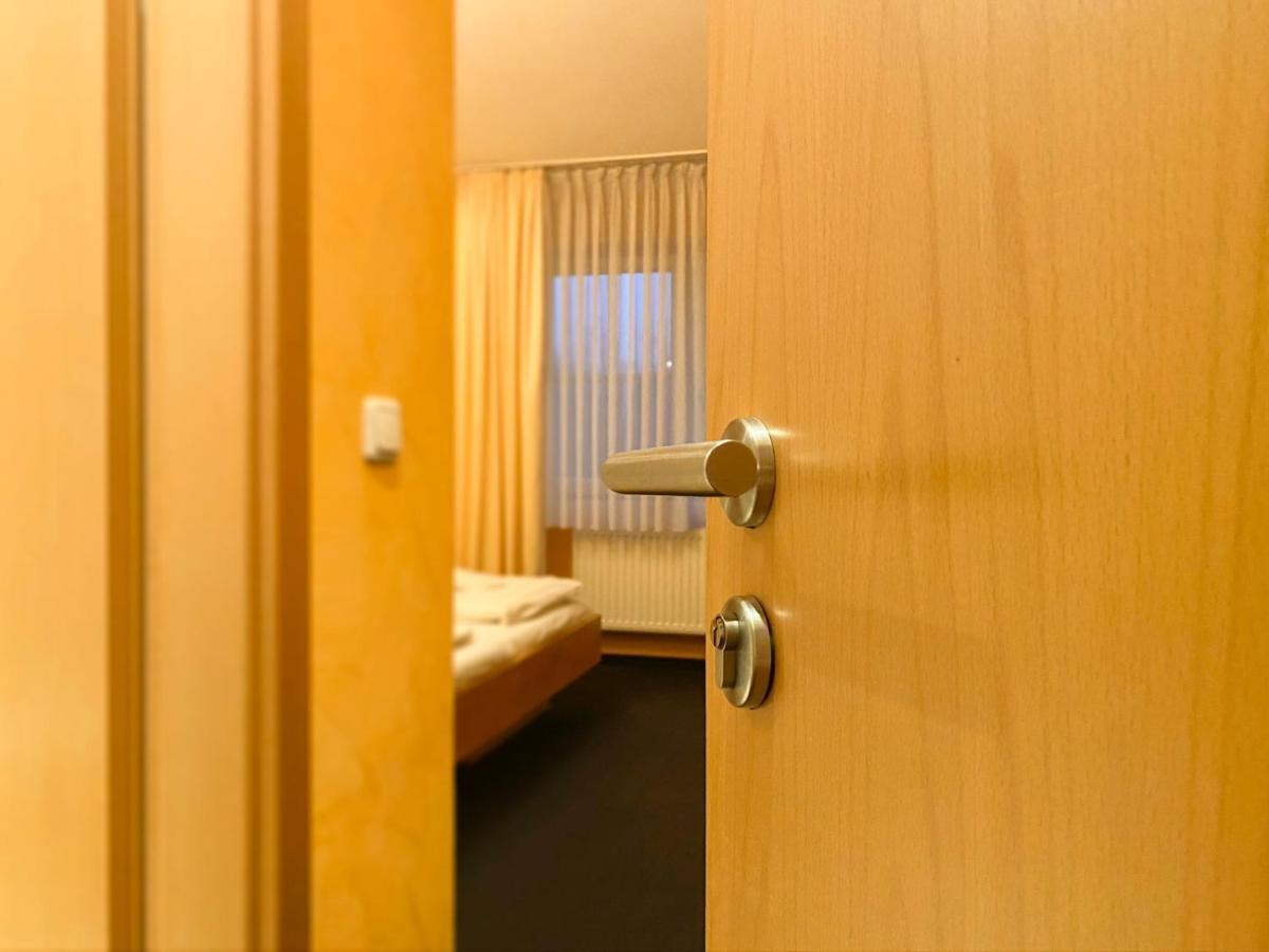 Hotel Friedenseiche 诺伊基兴-弗林 外观 照片